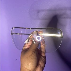 Woman Fashionable Affordable Shades & Accessories